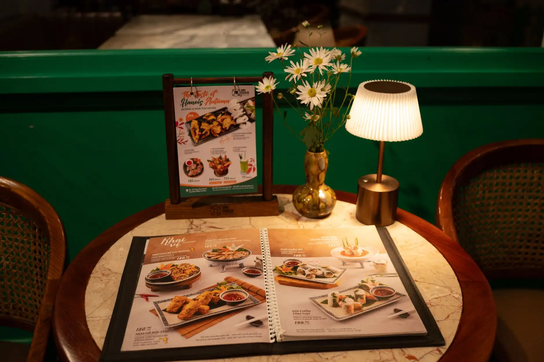 酒店床笠定制方案设计要点:从面料选择到防滑工艺解析